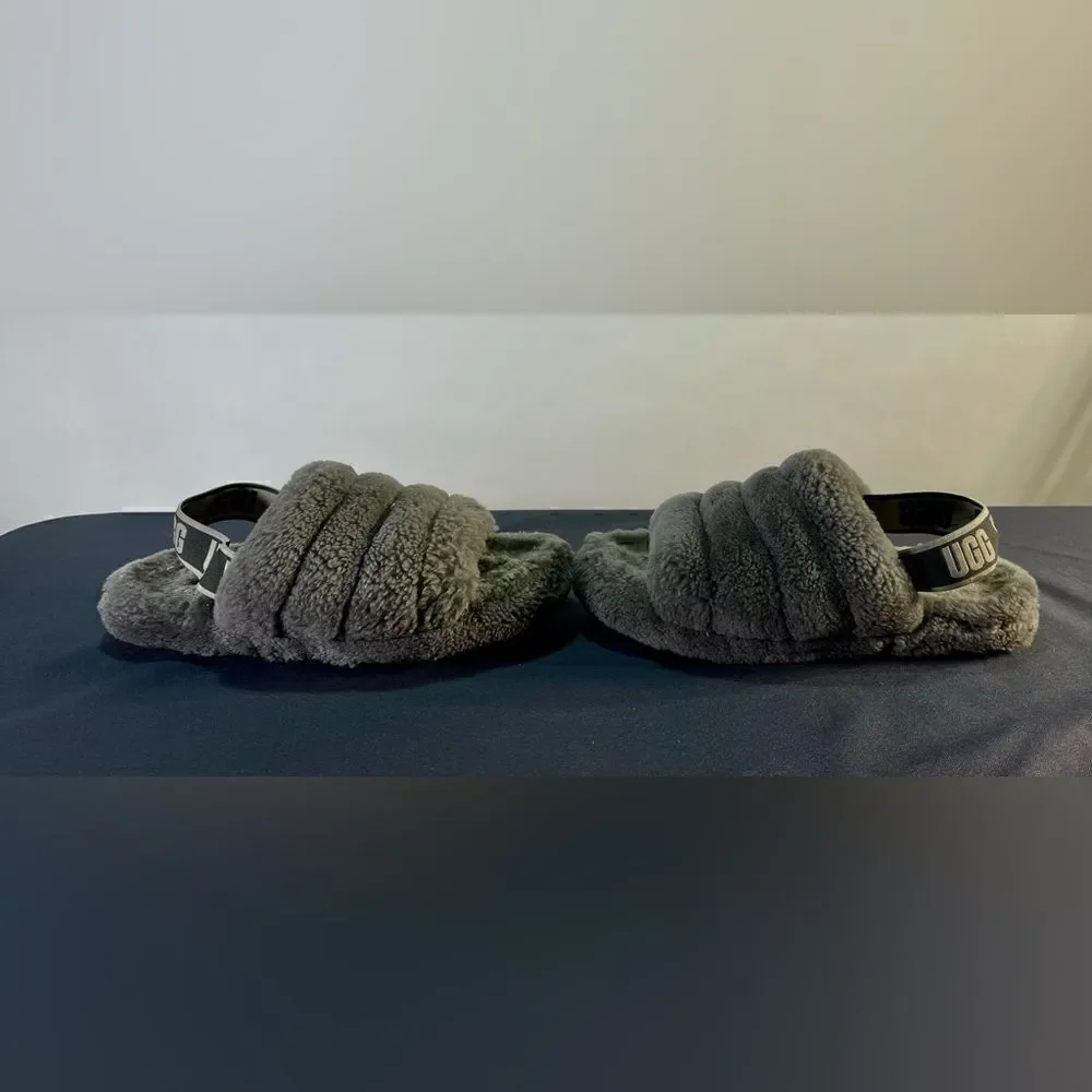 UGG - Fuzzy Sandals
